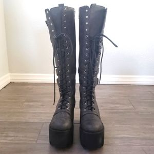 Current Mood Distressed Black Platform Boots 7